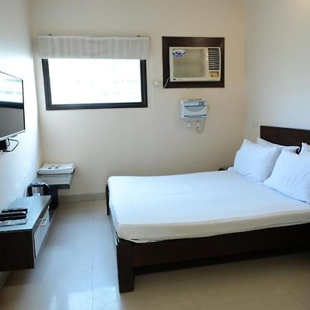 Maharani Regency Otel Panchkula Dış mekan fotoğraf